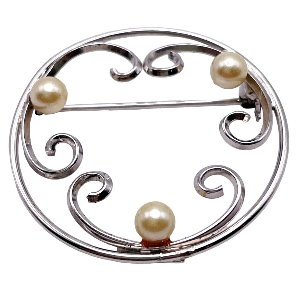 Beau Sterling Silver Circle Pin Three Pearls Open Scrollwork 1 1/8 inch 2.2 gram